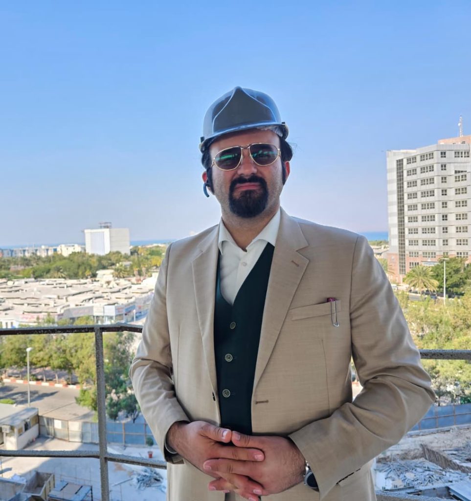 دکتر علیرضا غفاری